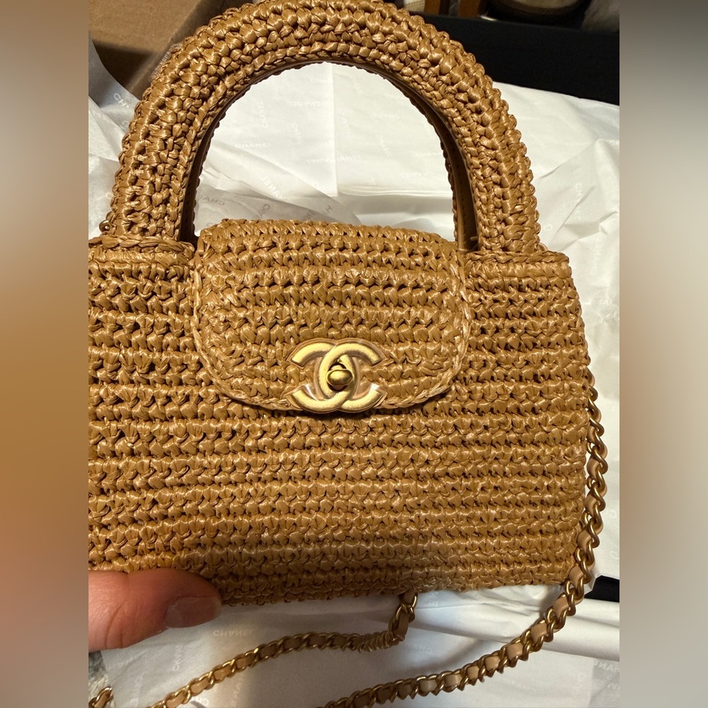 Chanel Braided Raffia & Gold Tone Metal Mini Shopping Bag - Picture 4 of 9